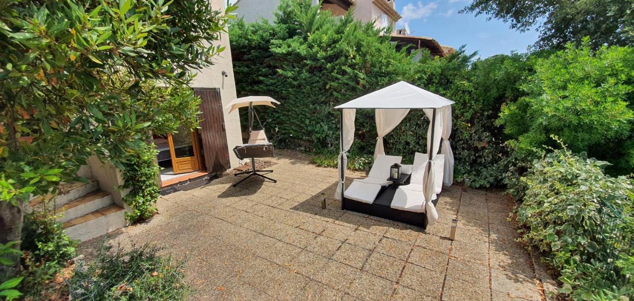 Saint Raphael - Appartement Dans Villa Au Calme A Valescure Y- Prix Inchanges ภายนอก รูปภาพ
